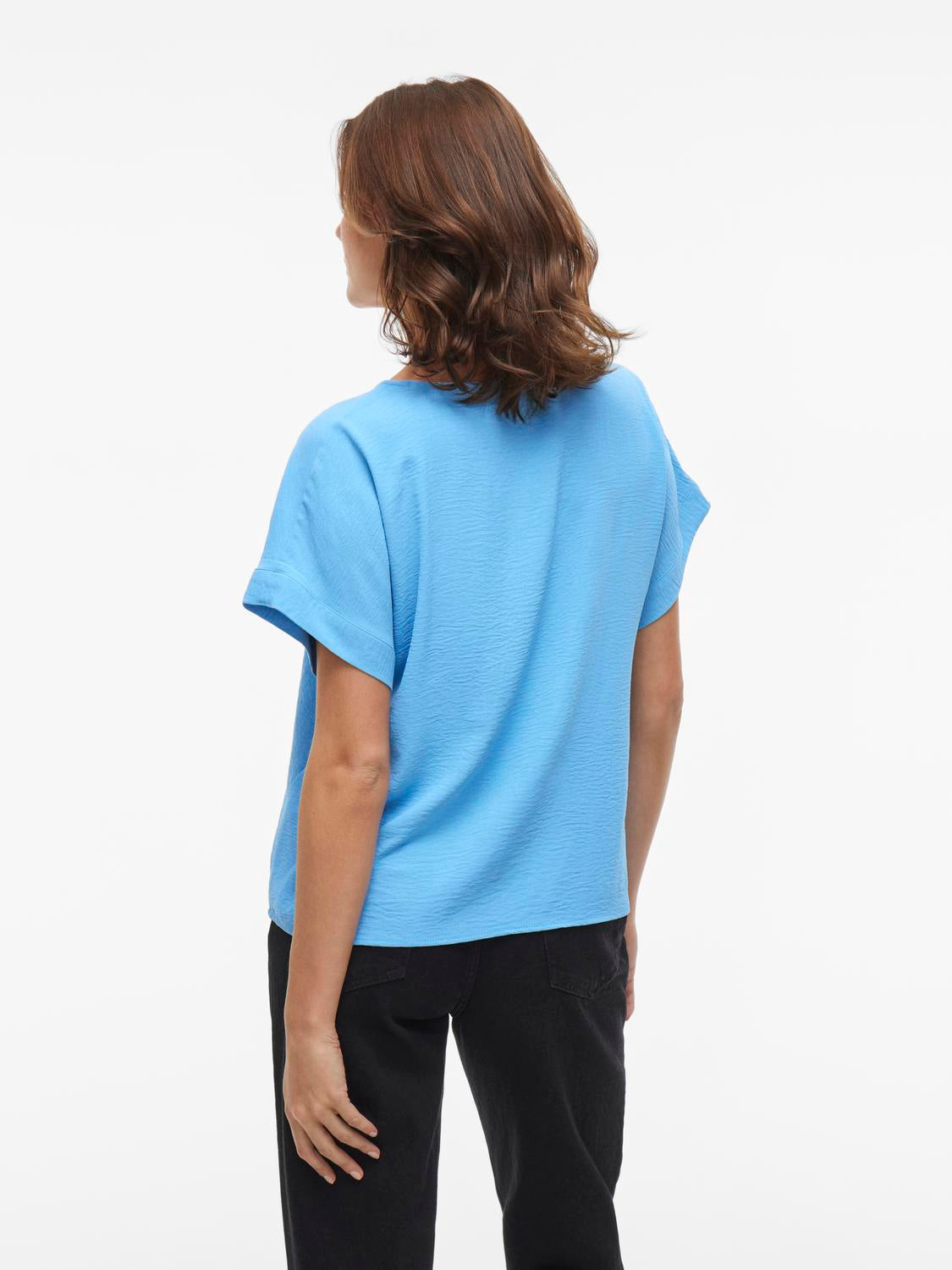 model_shot-back