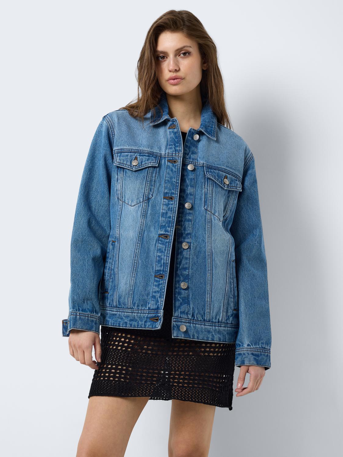 model_shot-front
