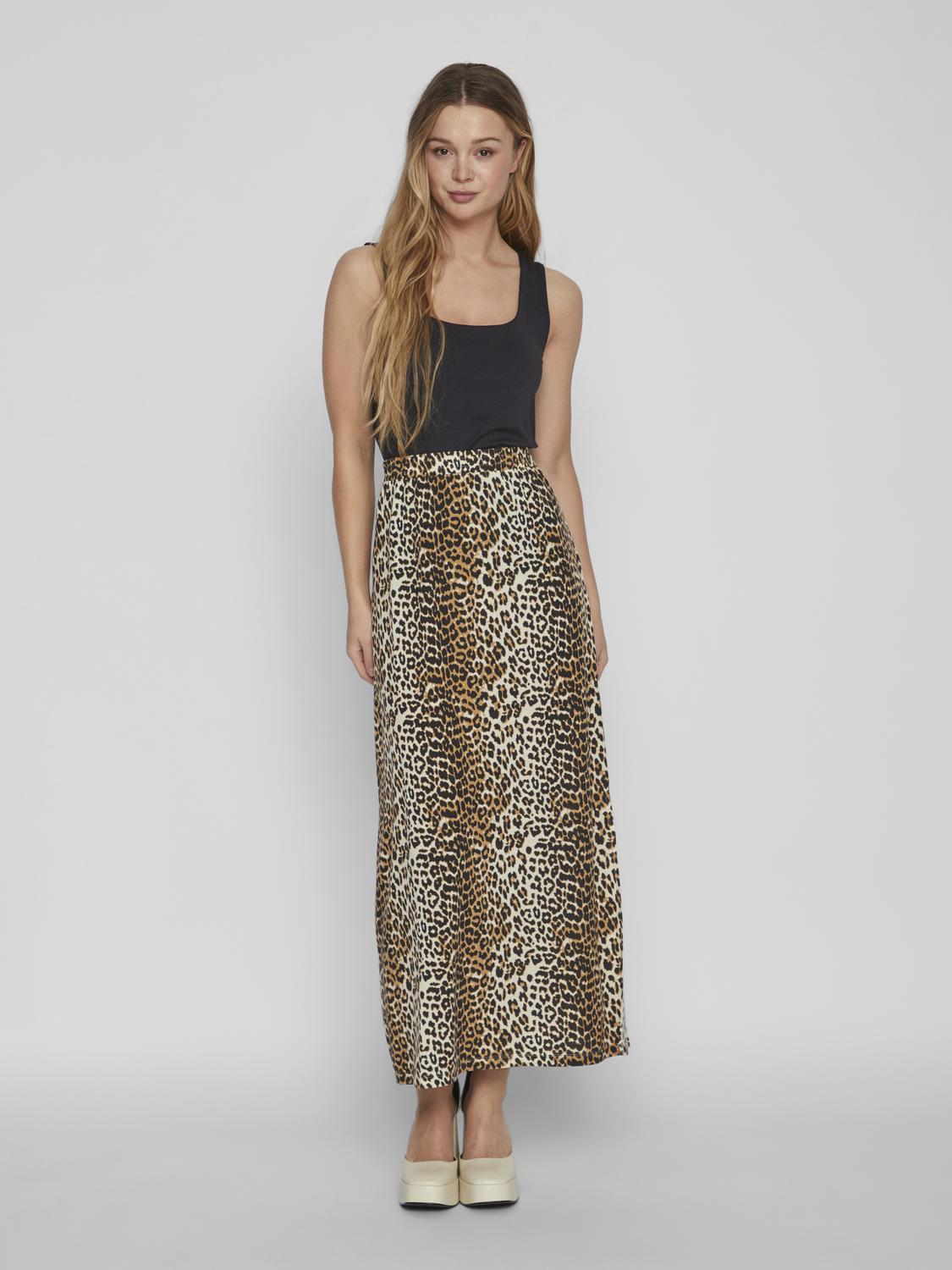 model_shot-front_full