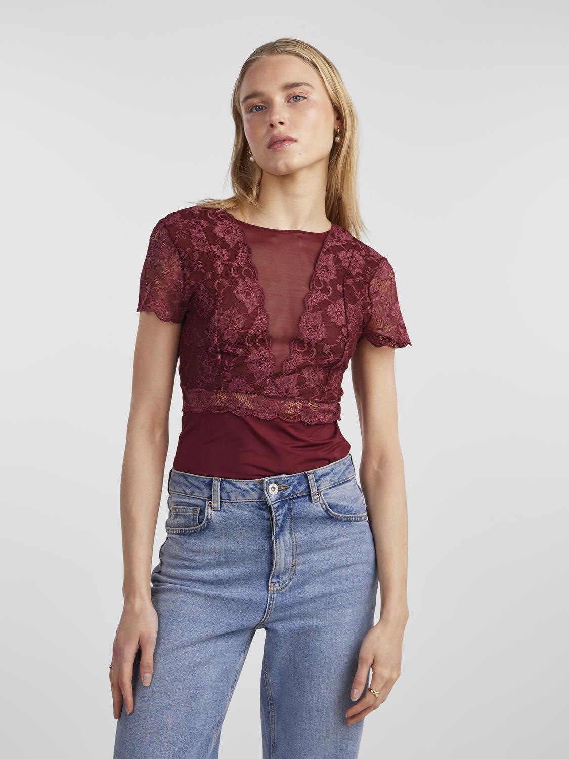 model_shot-front