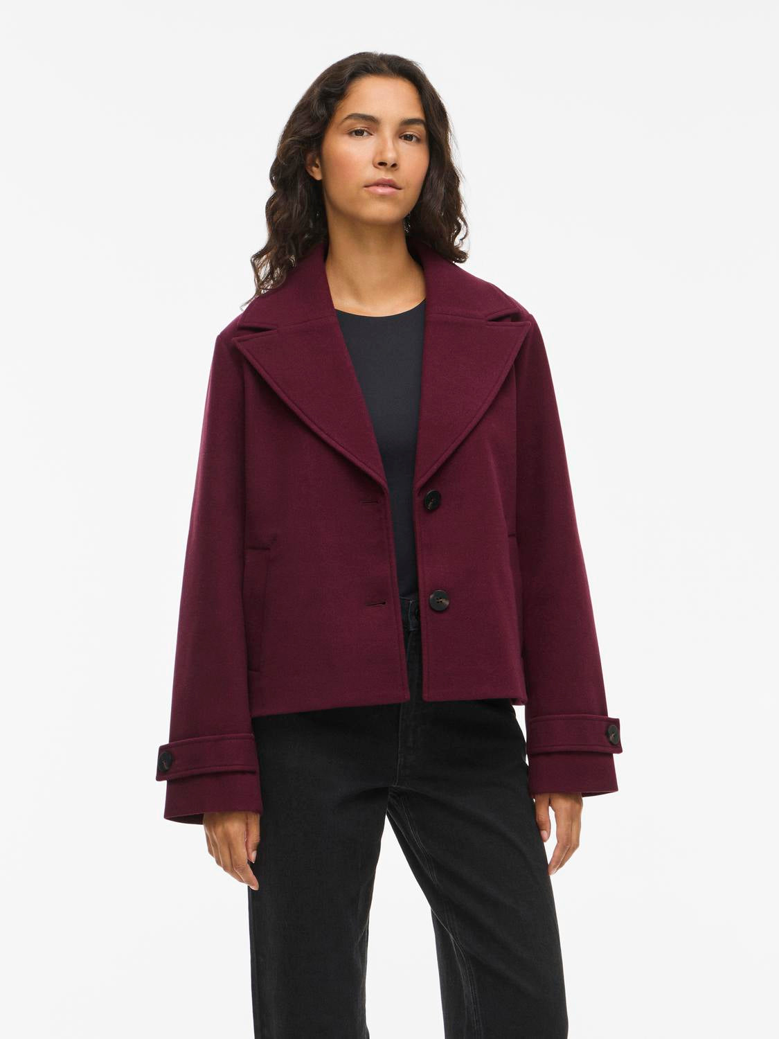 model_shot-front