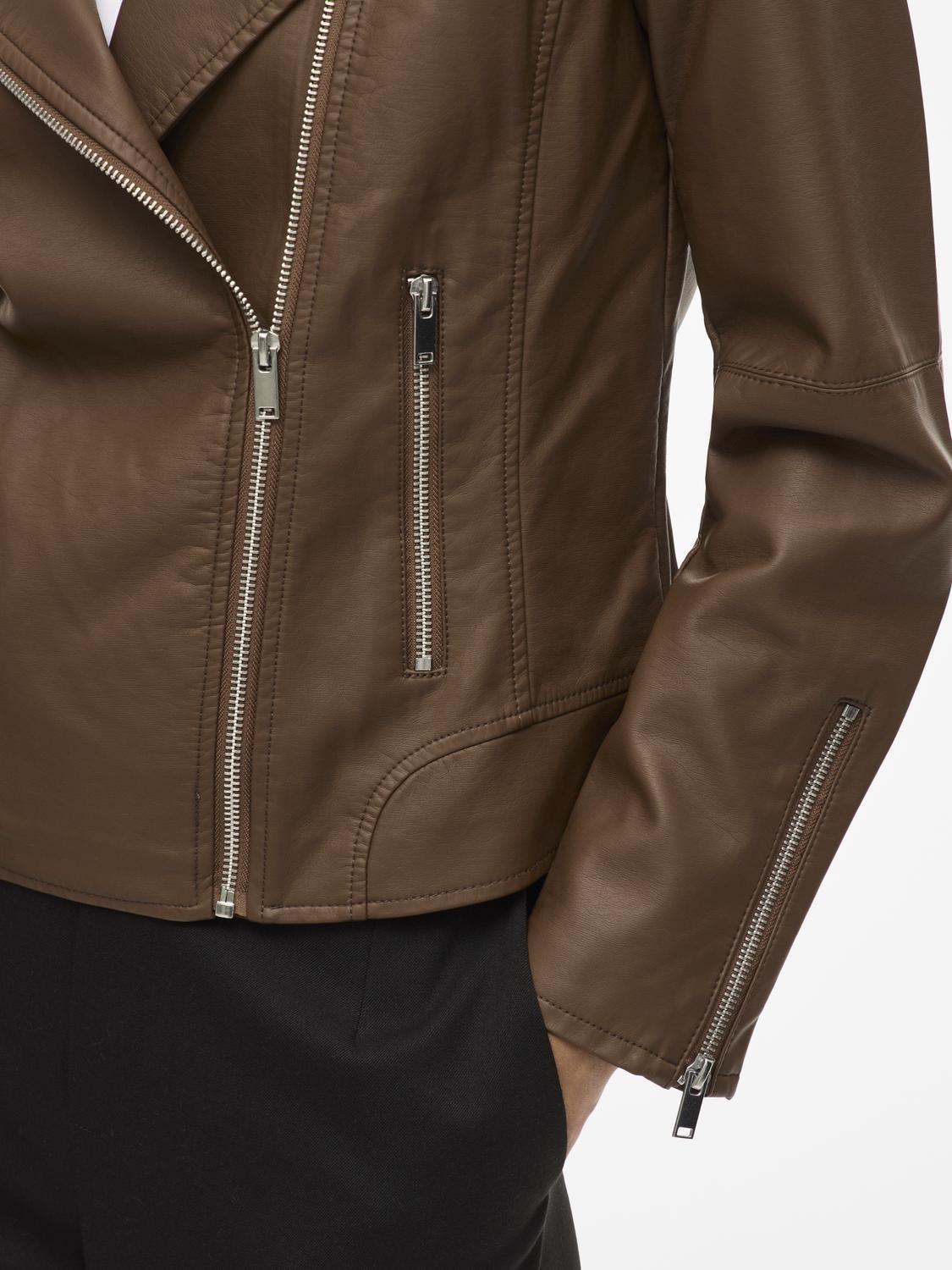 model_shot-detail