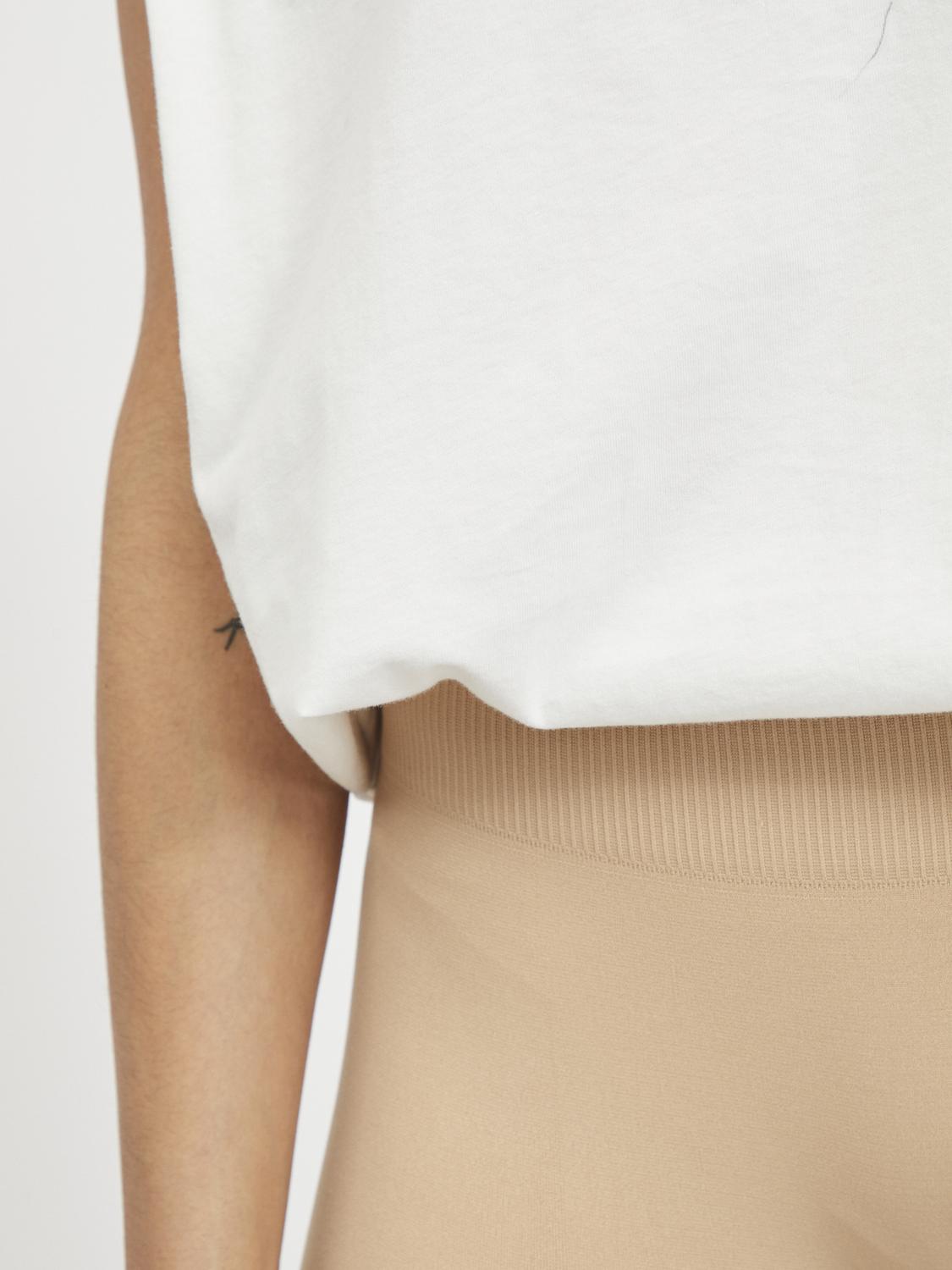 model_shot-detail